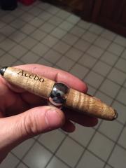 Curly Maple Wine stopper-screw3